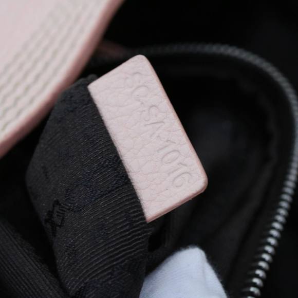 CELINE Hand Bag Leather Pink Auth 63531 - Picture 12 of 16